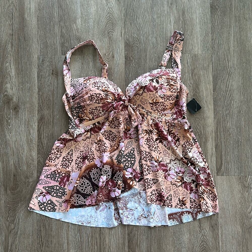 NWT Torrid Wireless Babydoll Tie-Front Tankini Top Medallion Floral‎ Size 1D/DD